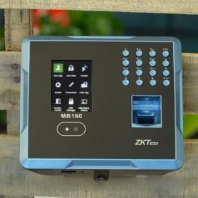 May Cham Ccong Khuon Mat Zkteco Mb160 600x600
